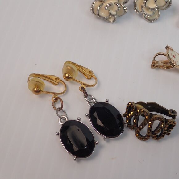 Vintage To Now Bulk Clip On Earrings 16 Pair Lot - Picture 2 of 16